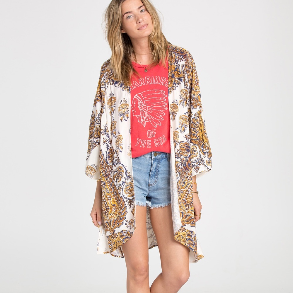 Billabong Tame Heart Kimono in White Cap